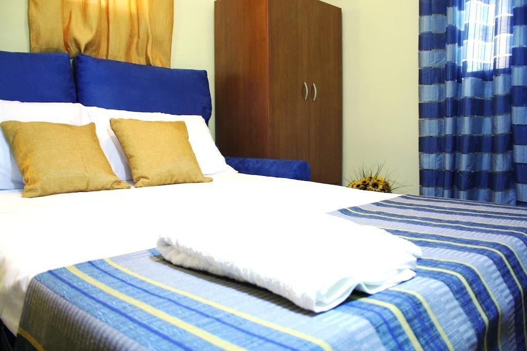 Orfani Apartments Trapani Eksteriør bilde