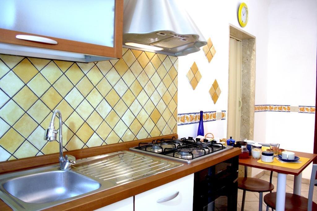 Orfani Apartments Trapani Eksteriør bilde